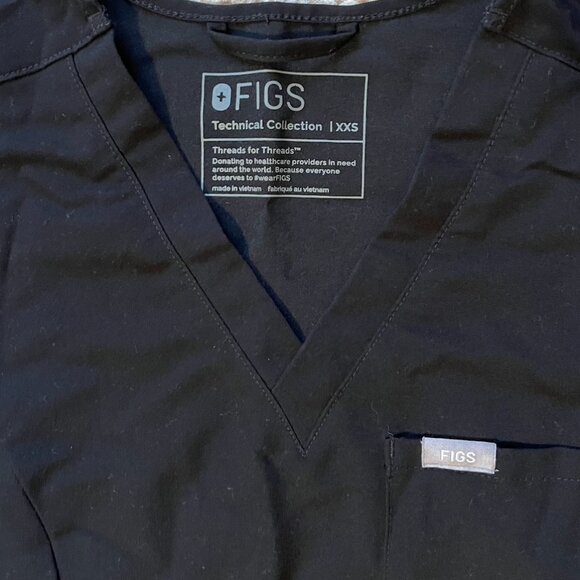 Figs Black Slim Catarina- One-Pocket Scrub Top - Picture 4 of 4